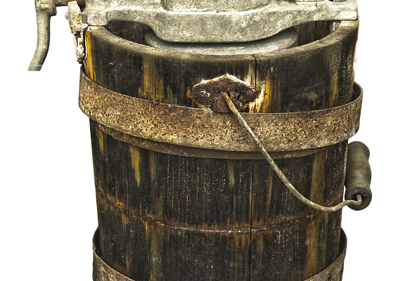 wooden-bucket-3314779_640