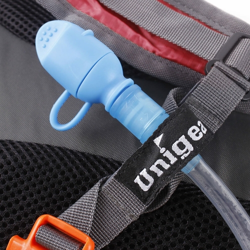 Hydration Pack with 70 oz 2L Water Bladder - Image 6