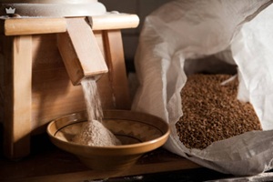 Grinding Grain Into Flour: Turning Stored Grain Into Food